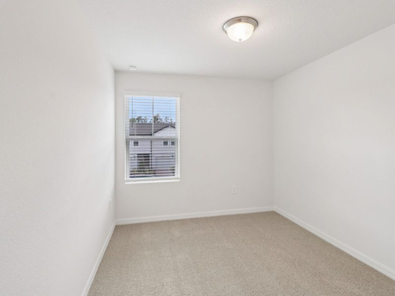Spacious, unfurnished interior of a new home in Cagan Crossings West, Clermont (Image 12).