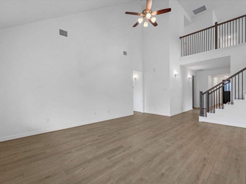 Spacious, unfurnished interior of a new home in Spring Creek Trails, Magnolia (Image 14). Spacious, unfurnished interior of a new home in Spring Creek Trails, Magnolia (Image 14).