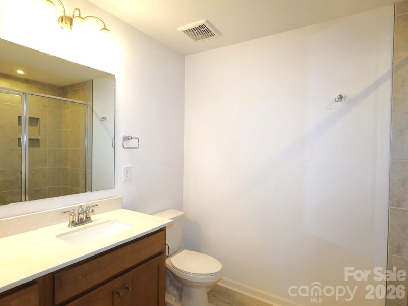 Owners bathroom Owners bathroom