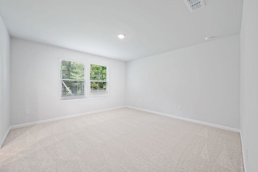 Spacious, unfurnished interior of a new home in Grand Arbor, Blythewood (Image 18).