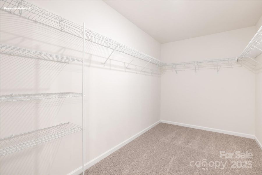 Spacious, unfurnished interior of a new home in Oak Grove Hill, Huntersville (Image 18).