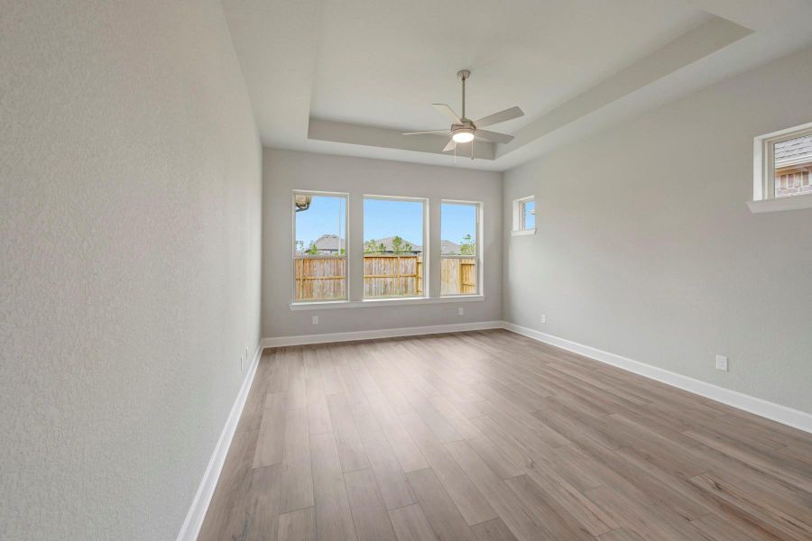 Spacious, unfurnished interior of a new home in Grand Central Park 55' Homesites, Conroe (Image 20). Spacious, unfurnished interior of a new home in Grand Central Park 55' Homesites, Conroe (Image 20).