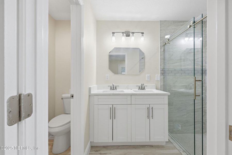 Furnished interior view inside a new home in , Jacksonville (Image 8).