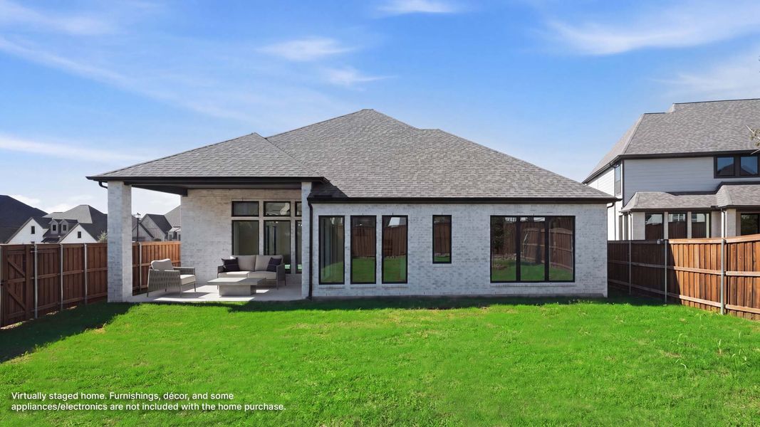 Exterior details and patio area of a home in Hillstead, Lavon (Image 3).