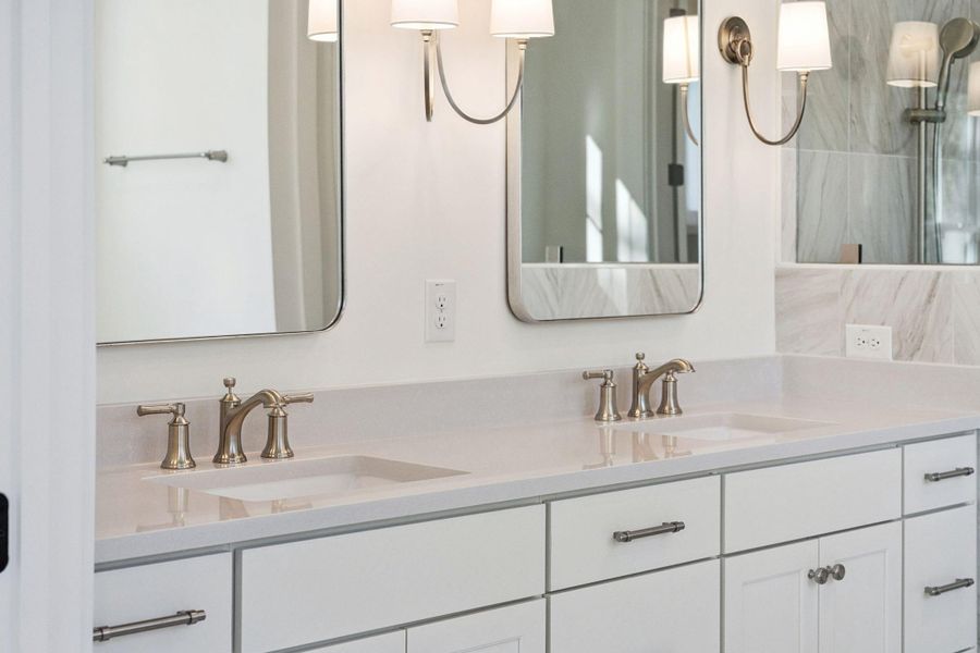 Image 60 of a home in .