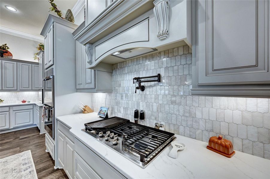 Furnished interior view inside a new home in Artavia 70′, Conroe (Image 27).