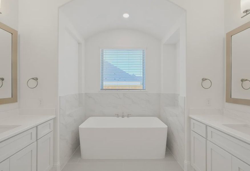 Homesite 1205 primary bath - 11 of 22 Homesite 1205 primary bath - 11 of 22