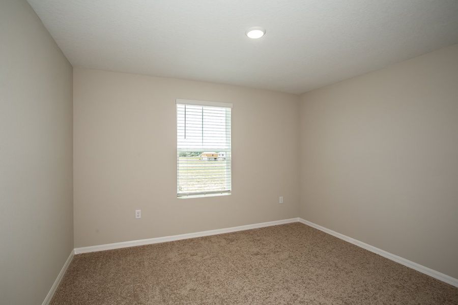 Spacious, unfurnished interior of a new home in Crosswinds, Haines City (Image 19).