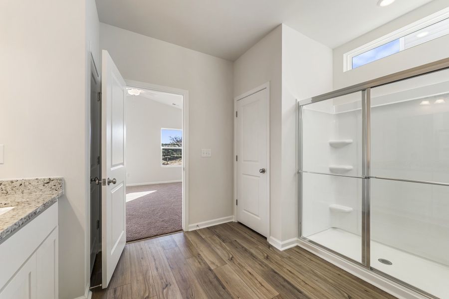 Furnished interior view inside a new home in Richmond Hill, Inman (Image 12).