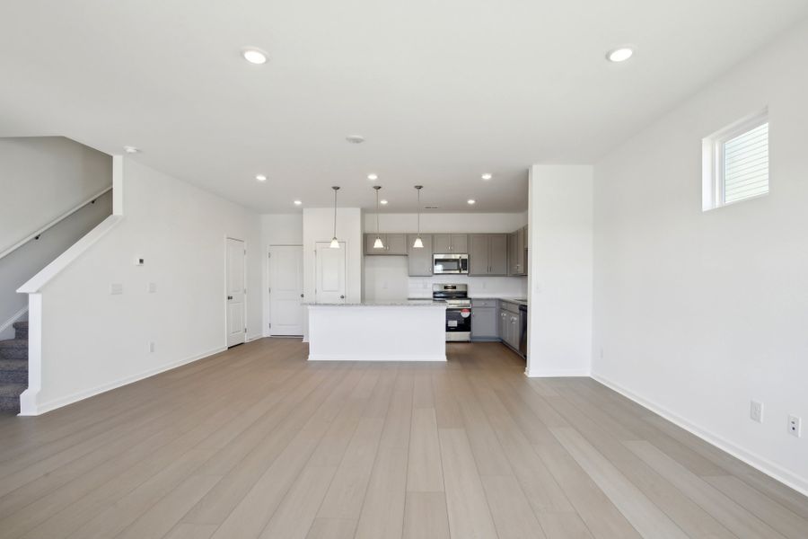 Spacious, unfurnished interior of a new home in Wilson Meadows, Clarksville (Image 18).