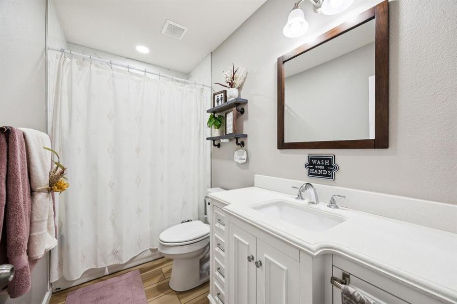 Furnished interior view inside a new home in , Weatherford (Image 23).