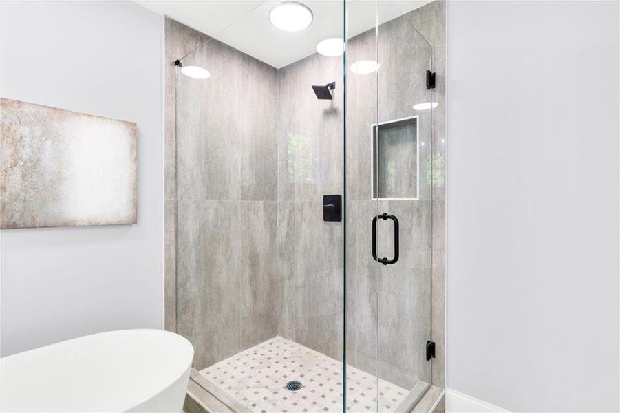 Furnished interior view inside a new home in , Gainesville (Image 34).