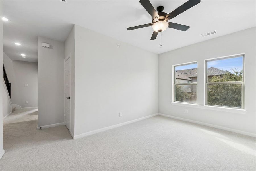 Spacious, unfurnished interior of a new home in Hillside at Las Colinas, Irving (Image 22). Spacious, unfurnished interior of a new home in Hillside at Las Colinas, Irving (Image 22).