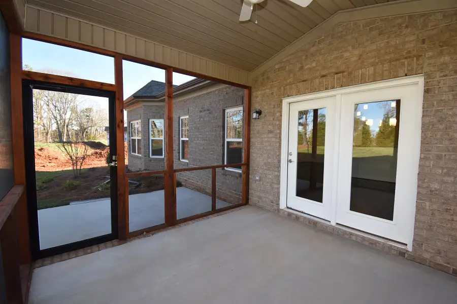 Representative exterior details of a home built from the Cambridge by Keystone Homes NC in Weybridge, Burlington (Image 3).