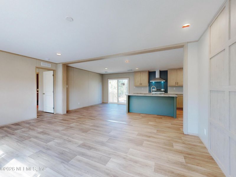 Spacious, unfurnished interior of a new home in , Keystone Heights (Image 42).