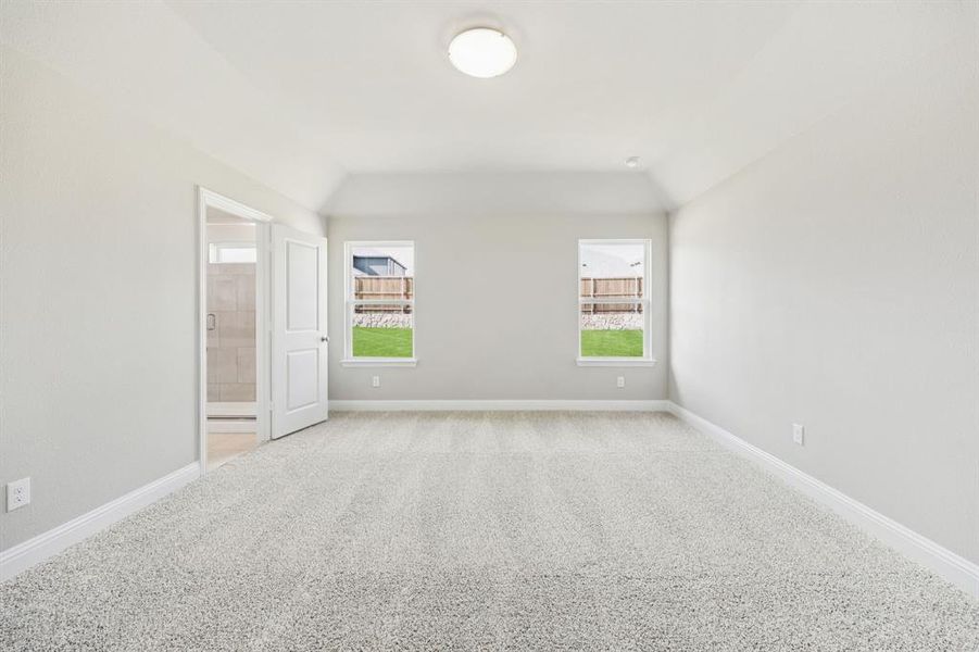 Spacious, unfurnished interior of a new home in Sicily, Princeton (Image 15).