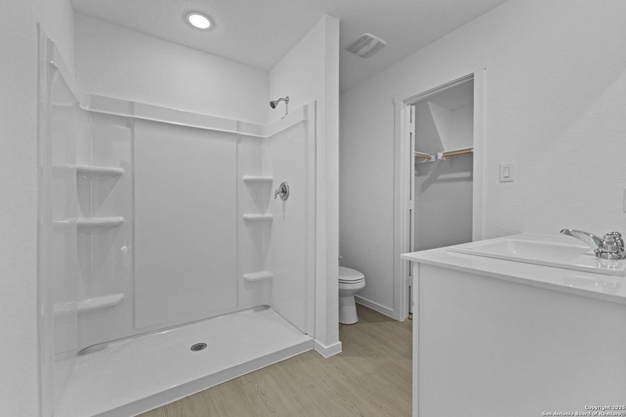 Furnished interior view inside a new home in , New Braunfels (Image 5).