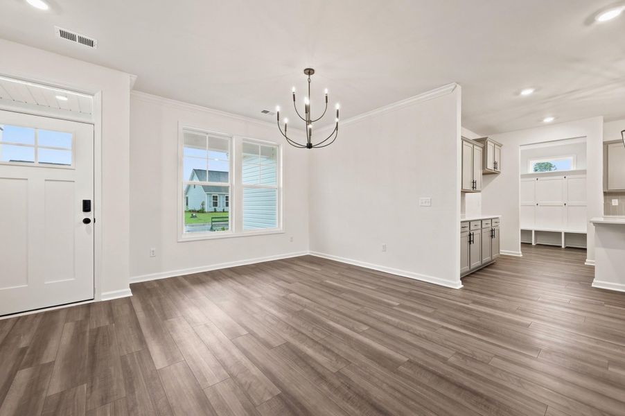 Spacious, unfurnished interior of a new home in Edgefield, Loris (Image 17).