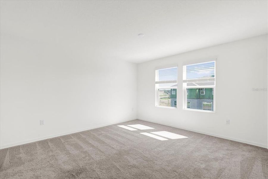 Spacious, unfurnished interior of a new home in Reserve at Forest Lake Townhomes, Lake Wales (Image 15).