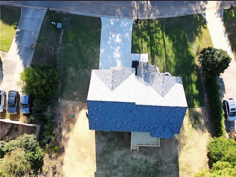 Image 33 of a home in . Image 33 of a home in .