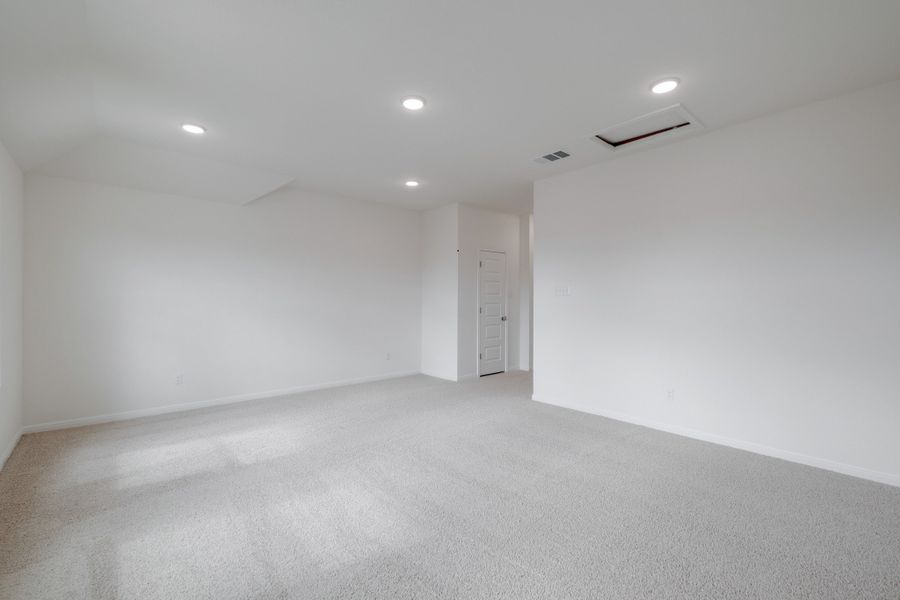 Spacious, unfurnished interior of a new home in Trinity Ranch, Elgin (Image 26). Spacious, unfurnished interior of a new home in Trinity Ranch, Elgin (Image 26).