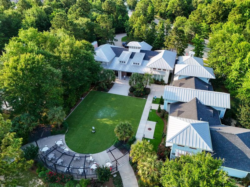Image 40 of a home in Woodforest. Image 40 of a home in Woodforest.