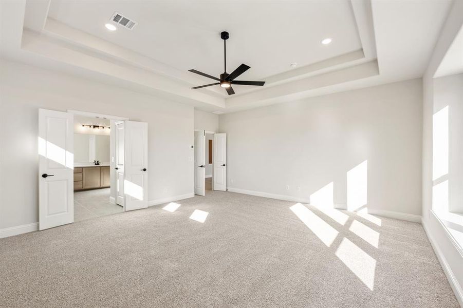 Spacious, unfurnished interior of a new home in Waverly Estates, Josephine (Image 19).