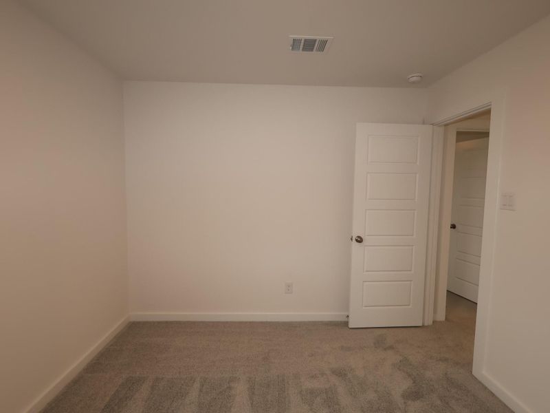 Spacious, unfurnished interior of a new home in Summerview, Fulshear (Image 16).