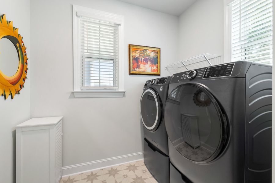Image 47 of a home in Oak Bluff.