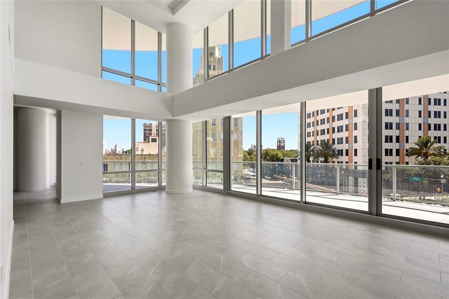 Spacious, unfurnished interior of a new home in , St. Petersburg (Image 41). Spacious, unfurnished interior of a new home in , St. Petersburg (Image 41).