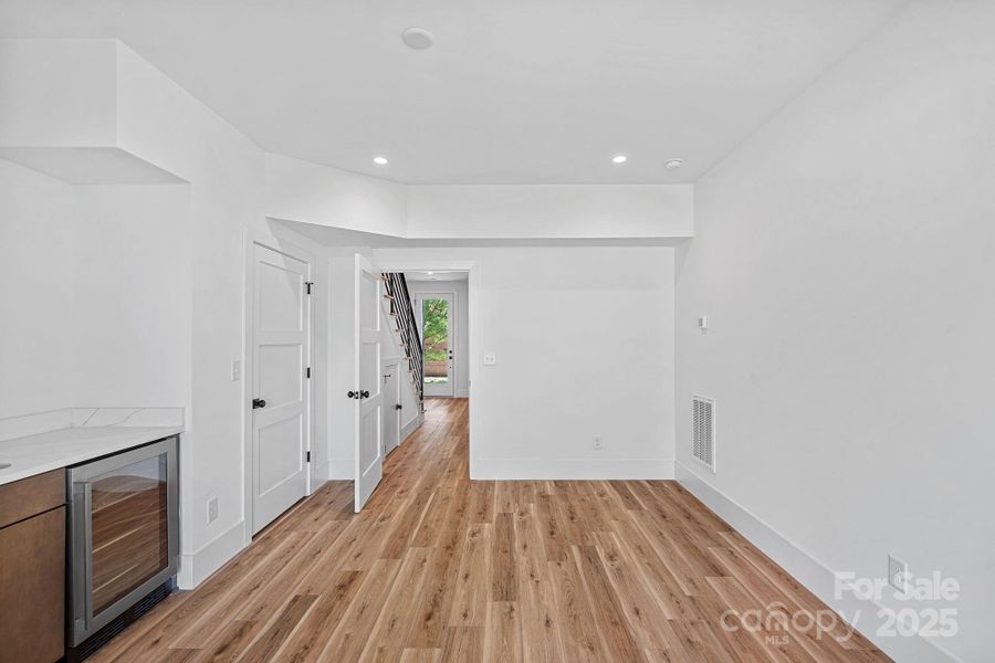 Spacious, unfurnished interior of a new home in , Charlotte (Image 27).