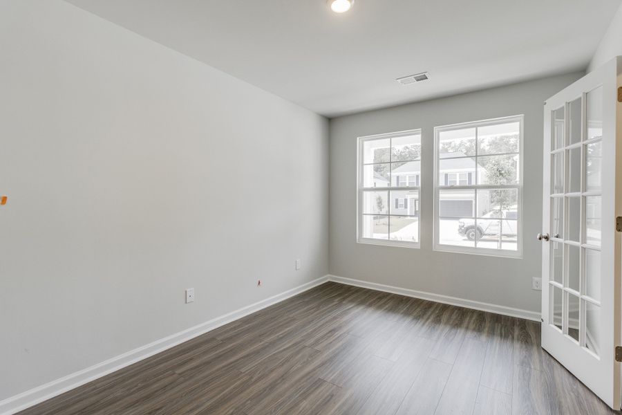 Spacious, unfurnished interior of a new home in Killians Crossing, Blythewood (Image 16).
