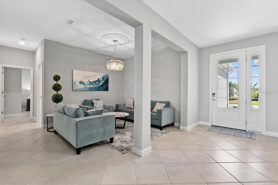 Furnished interior view inside a new home in , Englewood (Image 41).