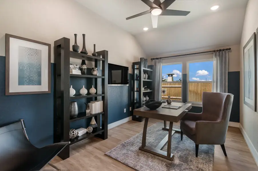 Furnished interior view inside a new home in Foxbrook, Boerne (Image 3).
