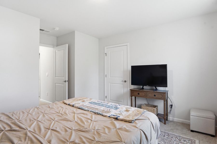 Furnished interior view inside a new home in Founders Corner, Lincolnville (Image 31).