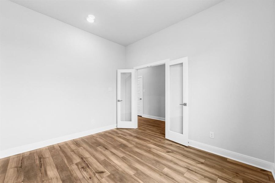 Spacious, unfurnished interior of a new home in Talia – Garden Series, Mesquite (Image 17).