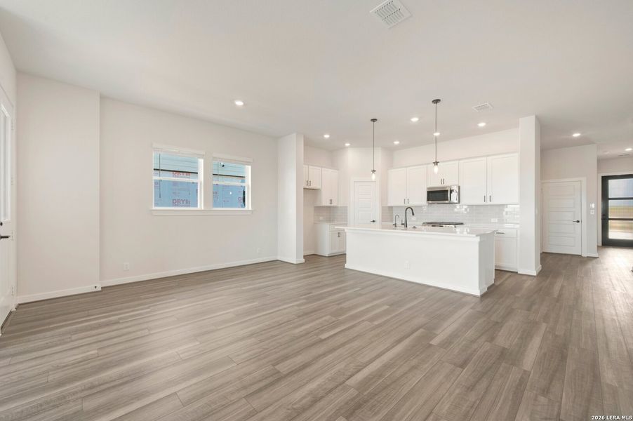 Spacious, unfurnished interior of a new home in Mayfair - Select Classic Series, New Braunfels (Image 16).
