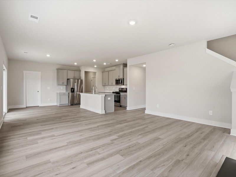 Spacious, unfurnished interior of a new home in Crossing at Abner Creek, Greer (Image 12). Spacious, unfurnished interior of a new home in Crossing at Abner Creek, Greer (Image 12).