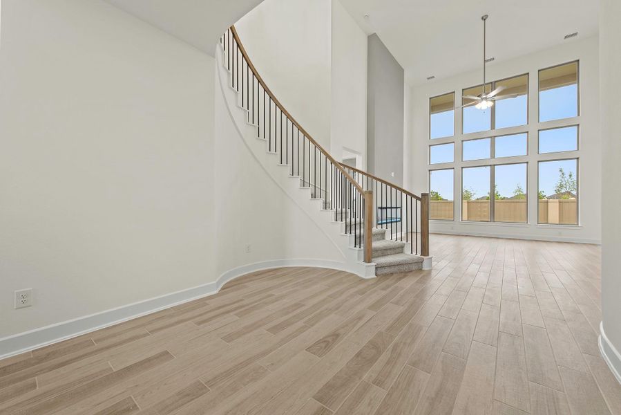 Representative image. Features, specifications, selections and colors may vary.