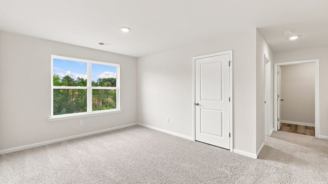 Spacious, unfurnished interior of a new home in Lakestone, Woodruff (Image 26). Spacious, unfurnished interior of a new home in Lakestone, Woodruff (Image 26).