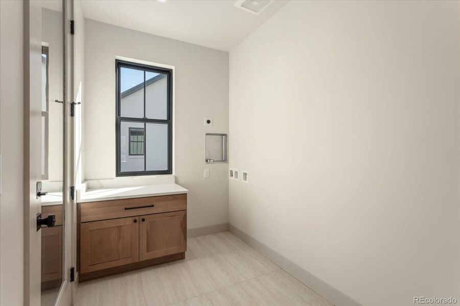 Image 44 of a home in .