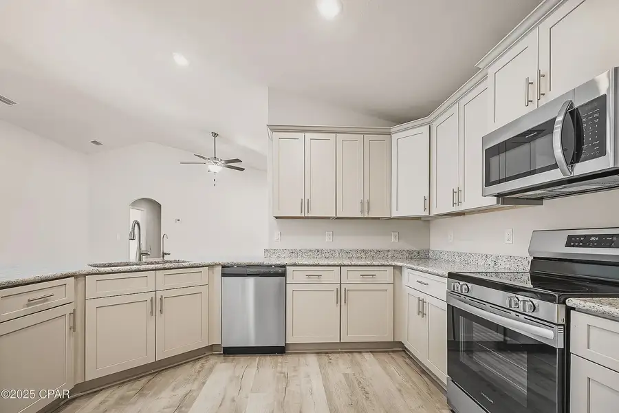 Representative furnished interior of a home built from the Plan 2101 by Adams Homes in The Bluffs at Lafayette, Freeport (Image 8).