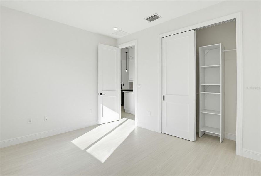 Spacious, unfurnished interior of a new home in , North Port (Image 35).