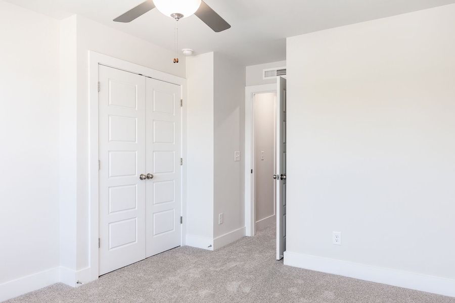 Spacious, unfurnished interior of a new home in Vaughan Farms, Angier (Image 21).