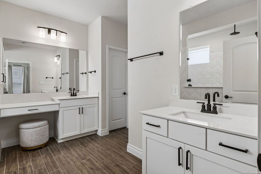 Furnished interior view inside a new home in Sendero at Veramendi, New Braunfels (Image 9).