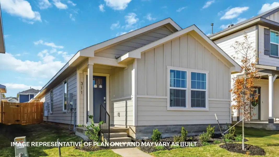 Exterior details and patio area of a home in Valverde, Bastrop (Image 4).