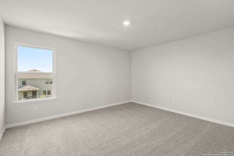 Spacious, unfurnished interior of a new home in Cinco Lakes, San Antonio (Image 26). Spacious, unfurnished interior of a new home in Cinco Lakes, San Antonio (Image 26).