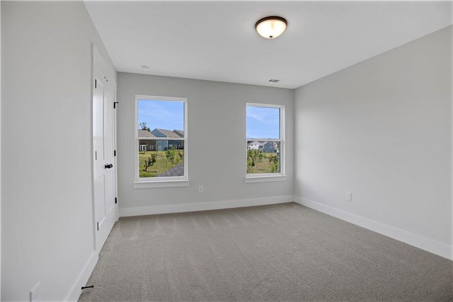 Spacious, unfurnished interior of a new home in Twin Lakes, Hoschton (Image 28).