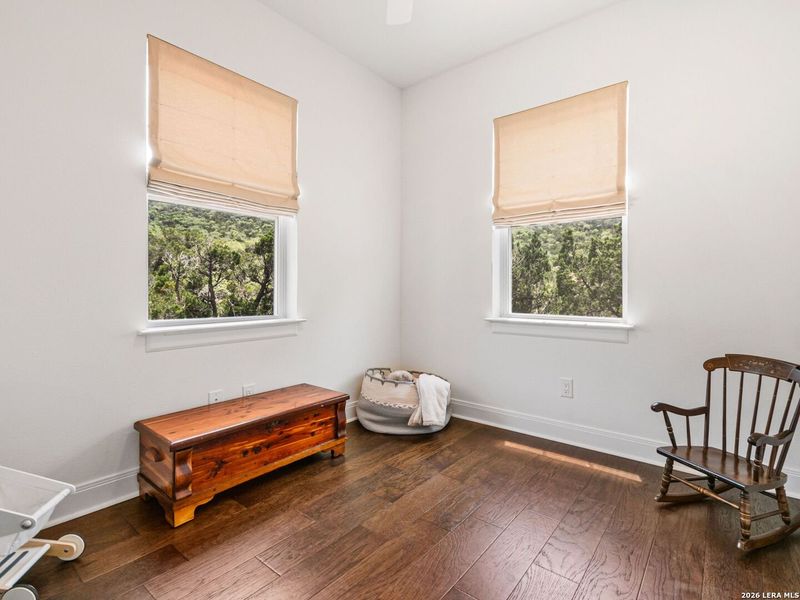 Furnished interior view inside a new home in , Bandera (Image 38).
