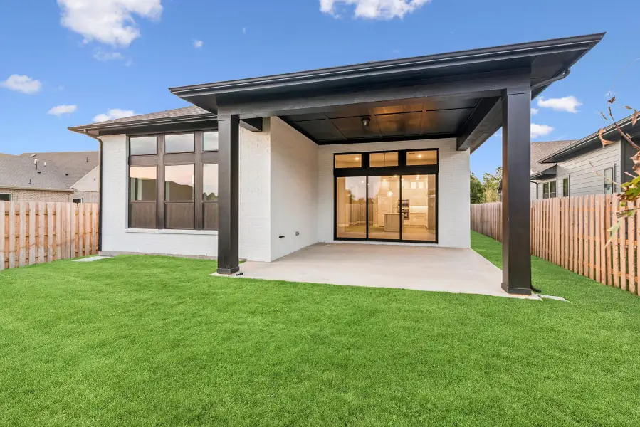 Welcome to The Columbus by David Weekley Homes. Move-In-Ready Now! Welcome to The Columbus by David Weekley Homes. Move-In-Ready Now!